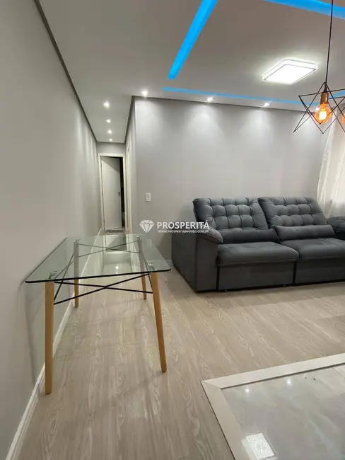 Foto 2 de Apartamento com 2 quartos à venda, 45m2 em Piraporinha, Diadema - SP