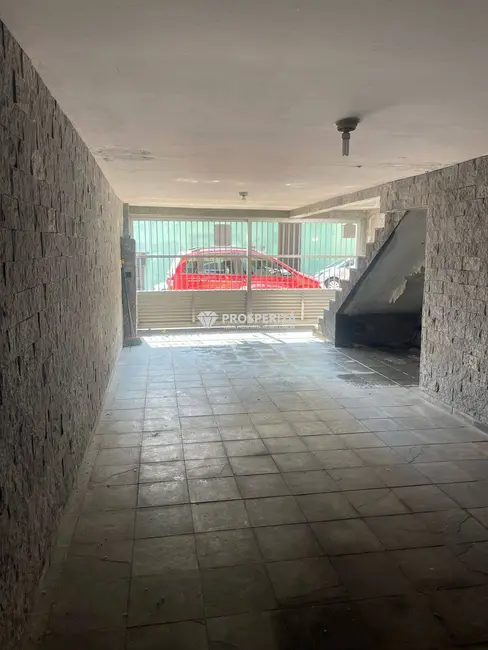 Foto 4 de Casa com 3 quartos à venda, 280m2 em Taboão, Diadema - SP