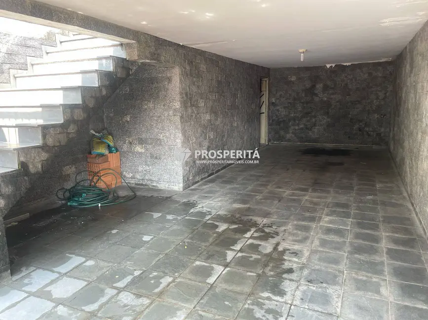 Foto 2 de Casa com 3 quartos à venda, 280m2 em Taboão, Diadema - SP