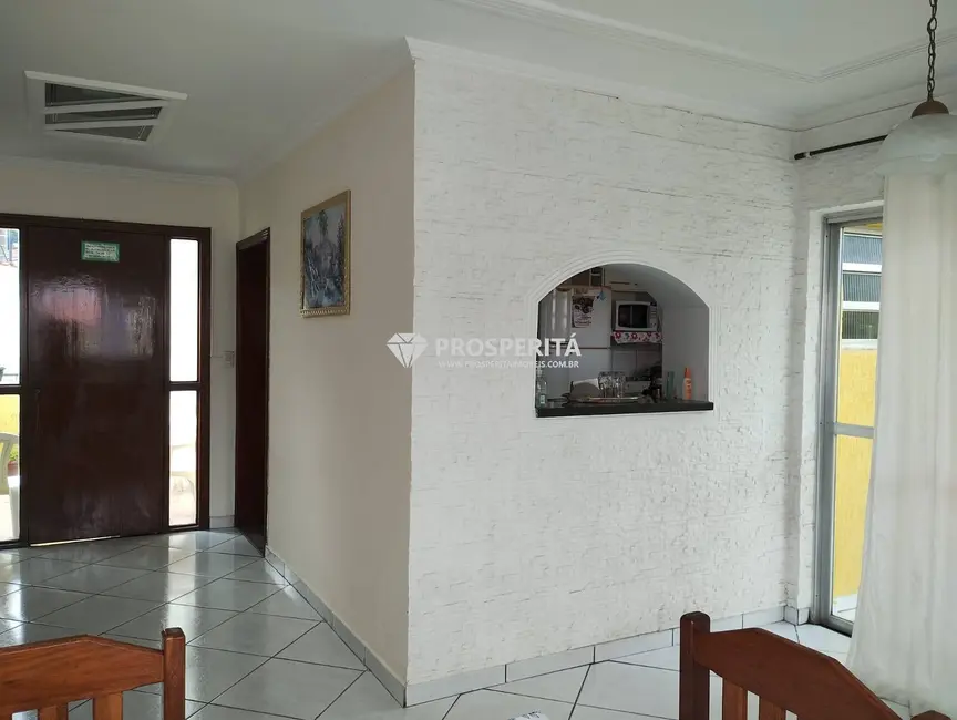 Casa com 3 quartos à venda, 271m2 em Centro, Diadema - SP - imagem 3 Foto 3 de Casa com 3 quartos à venda, 271m2 em Centro, Diadema - SP