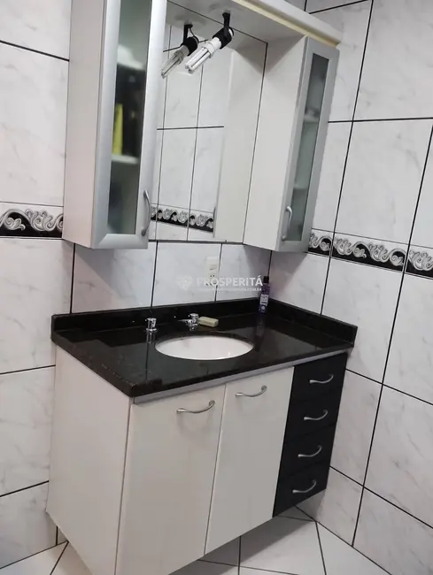 Casa com 3 quartos à venda, 271m2 em Centro, Diadema - SP - imagem 9 Foto 9 de Casa com 3 quartos à venda, 271m2 em Centro, Diadema - SP