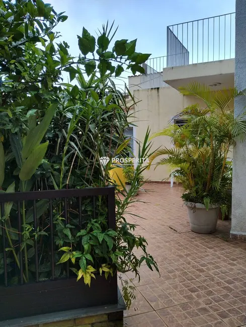 Casa com 3 quartos à venda, 271m2 em Centro, Diadema - SP - imagem 6 Foto 6 de Casa com 3 quartos à venda, 271m2 em Centro, Diadema - SP