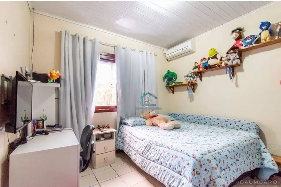 Foto 3 de Casa com 2 quartos à venda, 87m2 em Cachoeirinha - RS