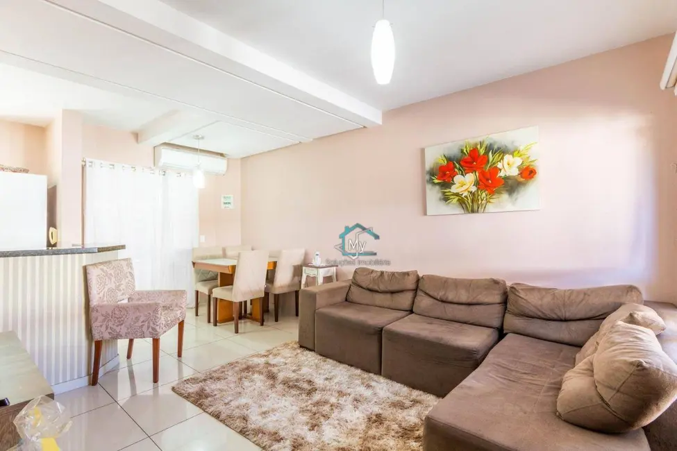 Sobrado com 2 quartos à venda, 126m2 em Central Parque, Cachoeirinha - RS - imagem 2 Foto 2 de Sobrado com 2 quartos à venda, 126m2 em Central Parque, Cachoeirinha - RS