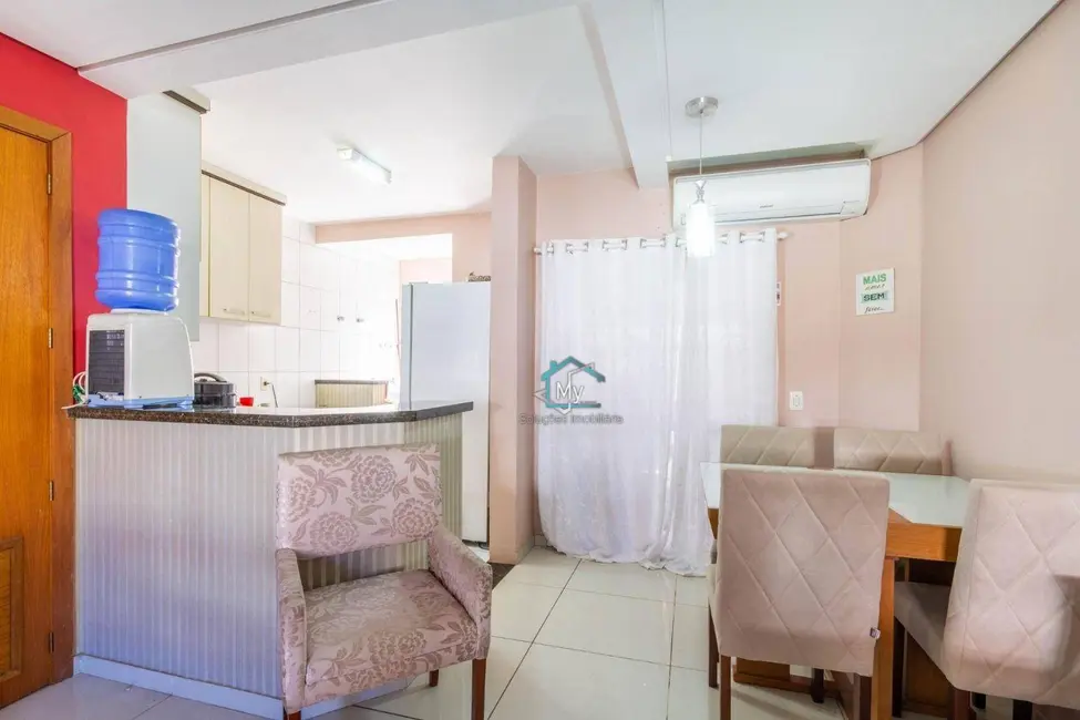 Sobrado com 2 quartos à venda, 126m2 em Central Parque, Cachoeirinha - RS - imagem 3 Foto 3 de Sobrado com 2 quartos à venda, 126m2 em Central Parque, Cachoeirinha - RS