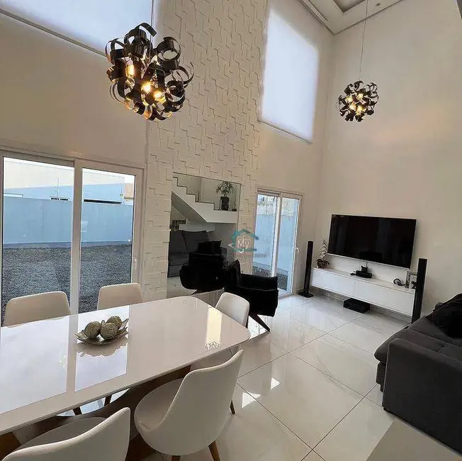 Sobrado com 3 quartos à venda, 275m2 em Parque da Matriz, Gravatai - RS - imagem 7 Foto 7 de Sobrado com 3 quartos à venda, 275m2 em Parque da Matriz, Gravatai - RS