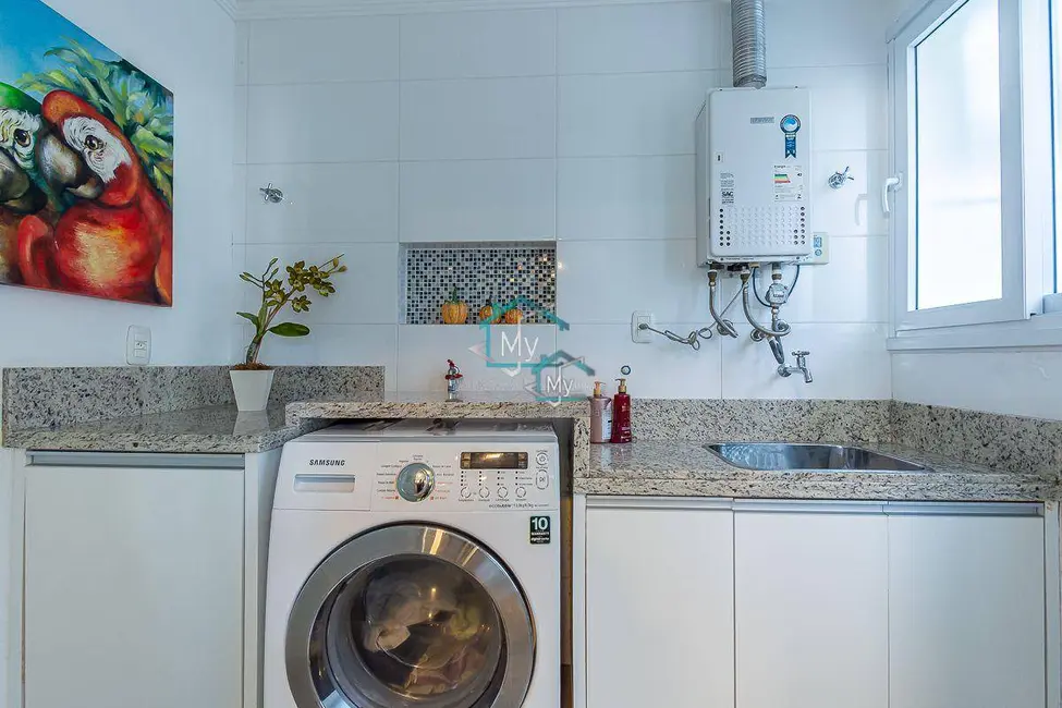 Sobrado com 4 quartos à venda, 367m2 em Santa Cruz, Gravatai - RS - imagem 6 Foto 6 de Sobrado com 4 quartos à venda, 367m2 em Santa Cruz, Gravatai - RS