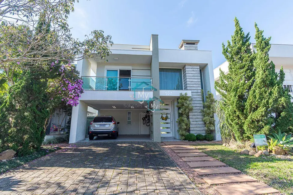 Foto 2 de Sobrado com 4 quartos à venda, 367m2 em Santa Cruz, Gravatai - RS