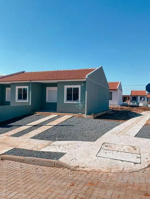 Foto 2 de Casa com 2 quartos à venda, 88m2 em Cachoeirinha - RS