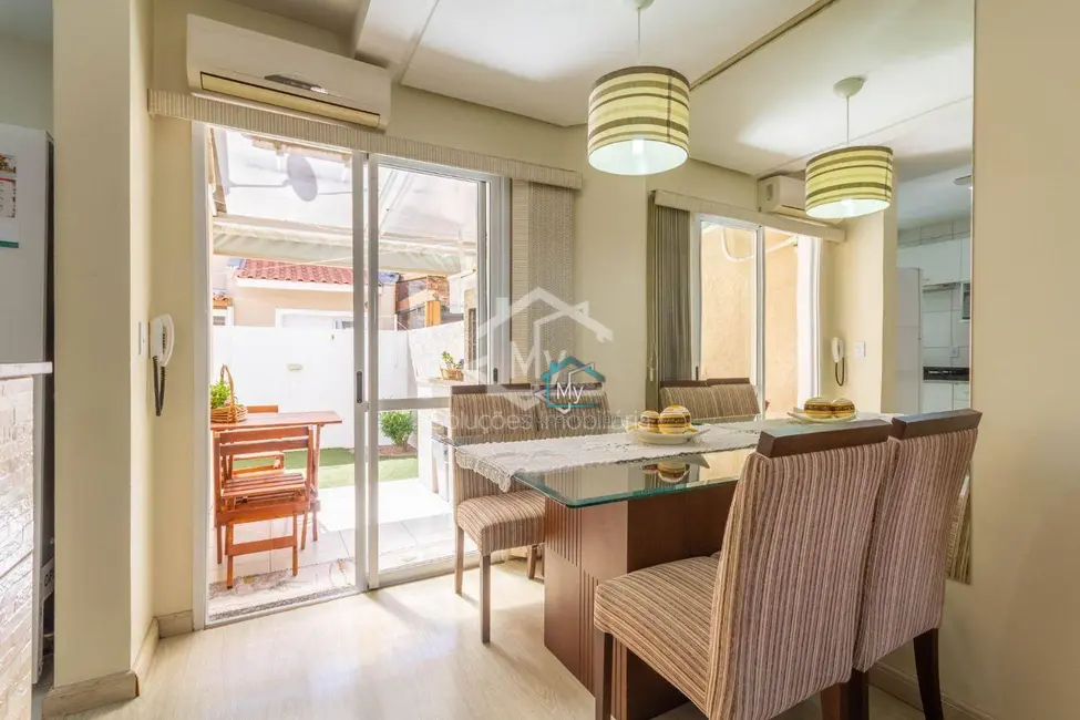 Foto 3 de Sobrado com 2 quartos à venda, 126m2 em Central Parque, Cachoeirinha - RS