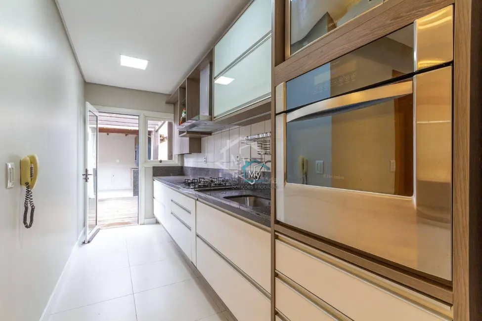 Foto 6 de Casa de Condomínio com 3 quartos à venda, 200m2 em Central Parque, Cachoeirinha - RS