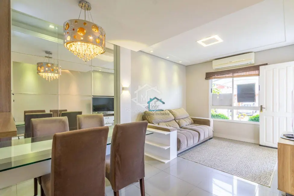 Foto 1 de Casa de Condomínio com 3 quartos à venda, 200m2 em Central Parque, Cachoeirinha - RS