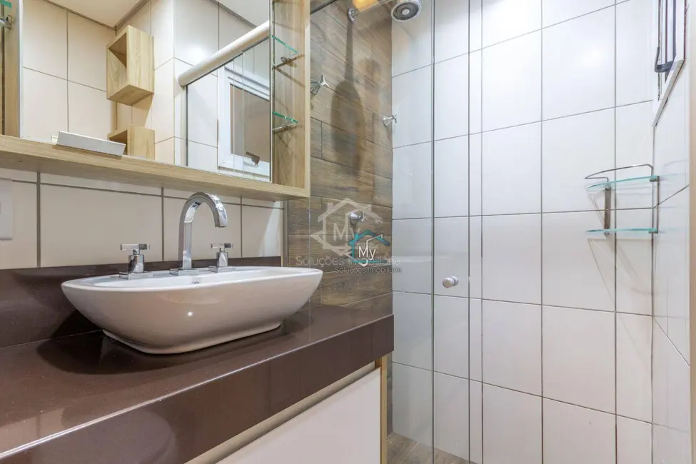 Foto 8 de Casa de Condomínio com 3 quartos à venda, 200m2 em Central Parque, Cachoeirinha - RS