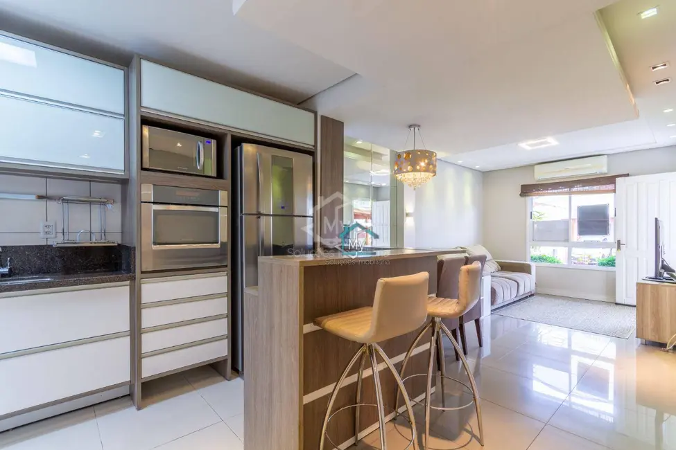 Foto 4 de Casa de Condomínio com 3 quartos à venda, 200m2 em Central Parque, Cachoeirinha - RS