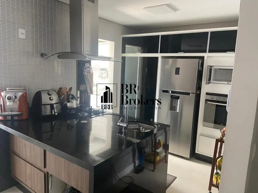 Apartamento com 3 quartos à venda, 1002m2 em Pioneiros, Balneario Camboriu - SC - imagem 8 Foto 8 de Apartamento com 3 quartos à venda, 1002m2 em Pioneiros, Balneario Camboriu - SC