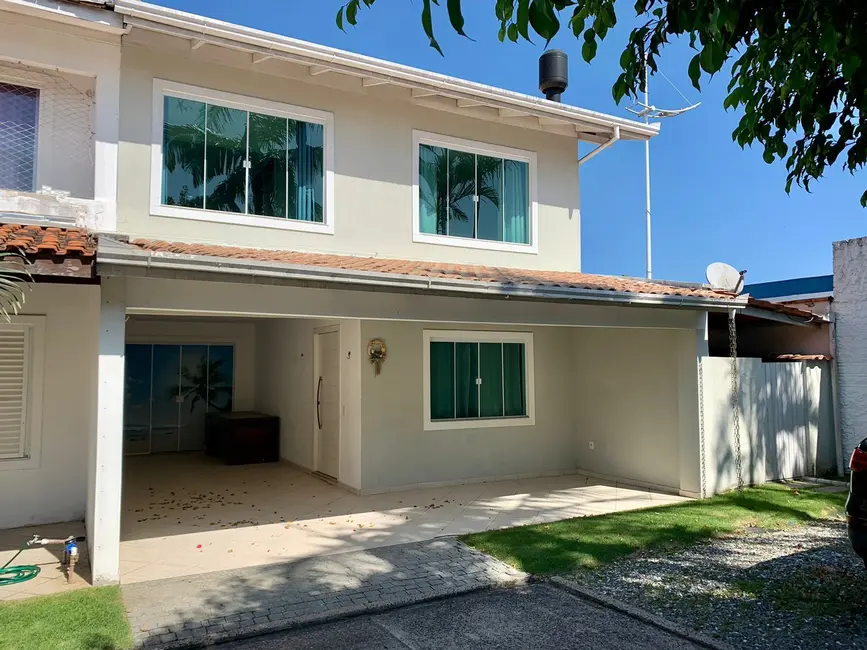 Foto 1 de Casa de Condomínio com 4 quartos à venda, 167m2 em Centro, Balneario Camboriu - SC