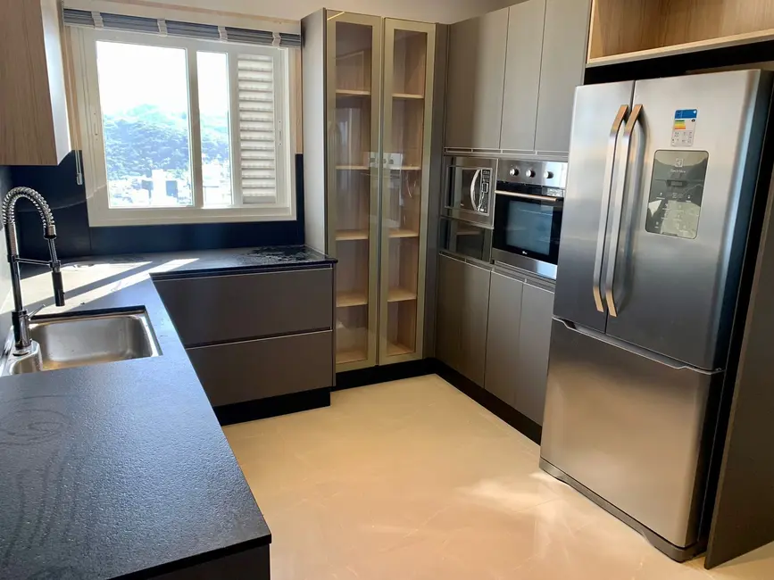 Apartamento com 3 quartos à venda, 147m2 em Pioneiros, Balneario Camboriu - SC - imagem 5 Foto 5 de Apartamento com 3 quartos à venda, 147m2 em Pioneiros, Balneario Camboriu - SC