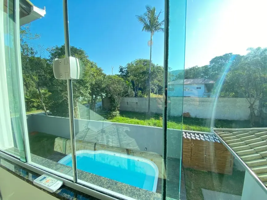 Foto 2 de Casa com 3 quartos à venda, 237m2 em Praia do Estaleiro, Balneario Camboriu - SC