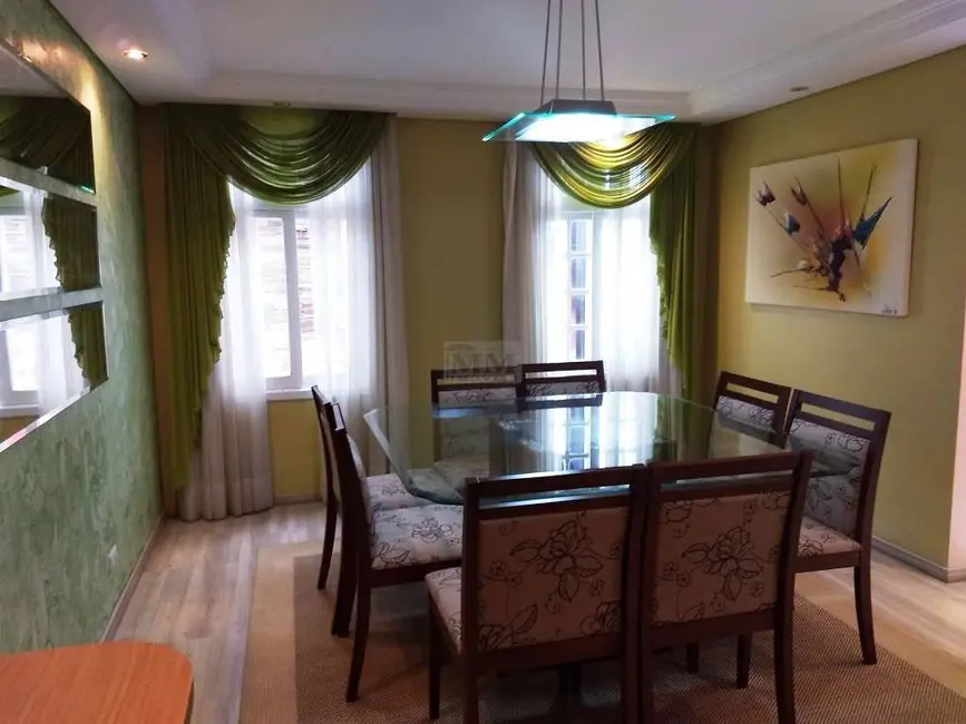 Casa com 3 quartos à venda, 348m2 em Centro, Pinhais - PR - imagem 4 Foto 4 de Casa com 3 quartos à venda, 348m2 em Centro, Pinhais - PR