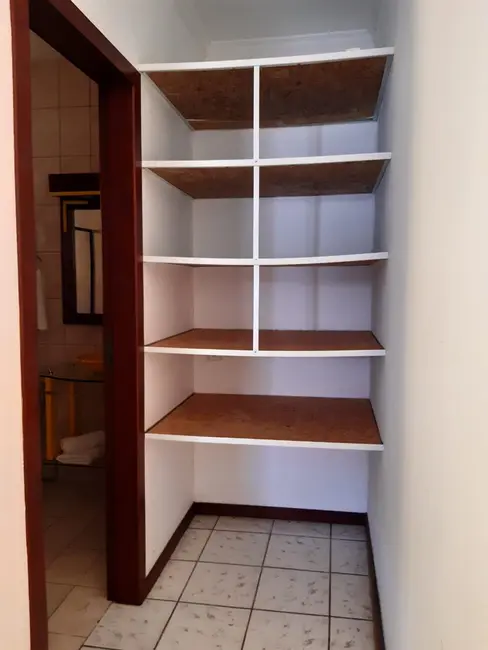 Casa com 8 quartos à venda, 230m2 em Centro, Balneario Camboriu - SC - imagem 7 Foto 7 de Casa com 8 quartos à venda, 230m2 em Centro, Balneario Camboriu - SC