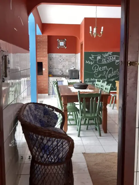 Foto 1 de Casa com 8 quartos à venda, 230m2 em Centro, Balneario Camboriu - SC