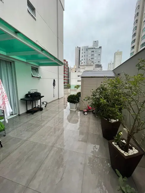 Apartamento com 4 quartos à venda, 140m2 em Centro, Balneario Camboriu - SC - imagem 8 Foto 8 de Apartamento com 4 quartos à venda, 140m2 em Centro, Balneario Camboriu - SC