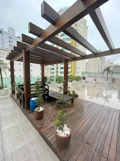 Apartamento com 4 quartos à venda, 140m2 em Centro, Balneario Camboriu - SC - imagem 6 Foto 6 de Apartamento com 4 quartos à venda, 140m2 em Centro, Balneario Camboriu - SC