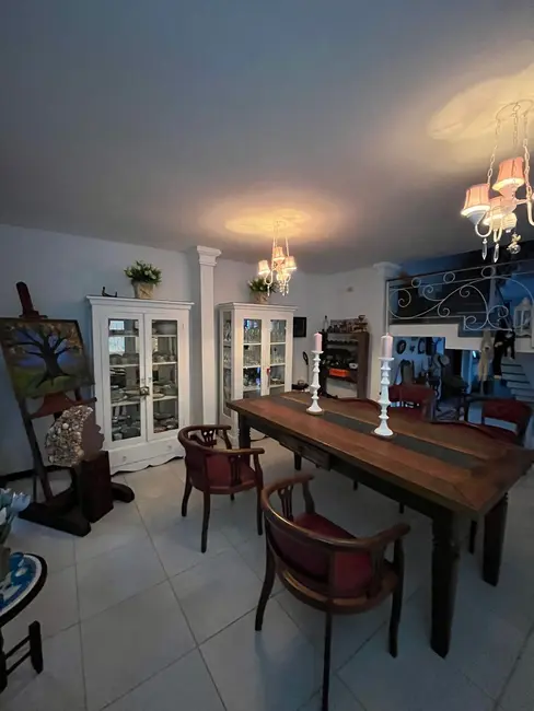 Foto 4 de Casa com 5 quartos à venda, 474m2 em Praia do Estaleirinho, Balneario Camboriu - SC