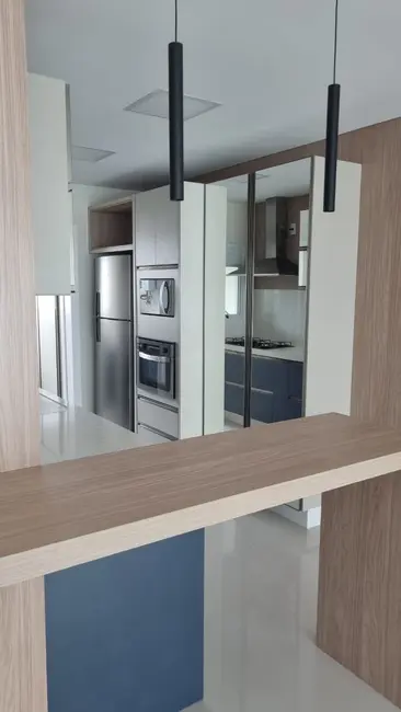 Apartamento com 4 quartos para alugar, 140m2 em Centro, Balneario Camboriu - SC - imagem 6 Foto 6 de Apartamento com 4 quartos para alugar, 140m2 em Centro, Balneario Camboriu - SC