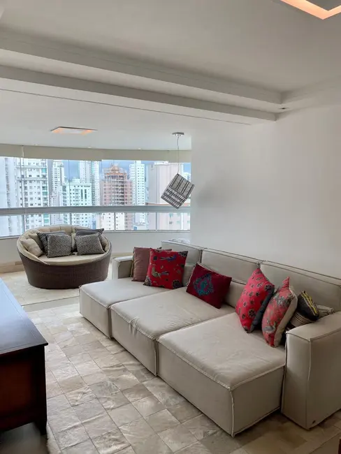 Foto 3 de Apartamento com 3 quartos para alugar, 139m2 em Pioneiros, Balneario Camboriu - SC