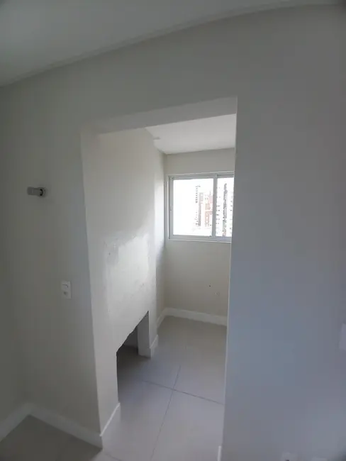 Apartamento com 2 quartos à venda, 93m2 em Centro, Balneario Camboriu - SC - imagem 8 Foto 8 de Apartamento com 2 quartos à venda, 93m2 em Centro, Balneario Camboriu - SC