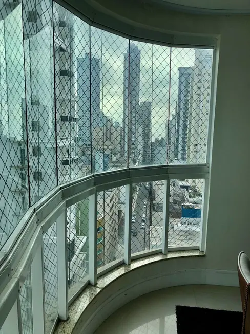 Cobertura com 6 quartos à venda, 370m2 em Balneario Camboriu - SC - imagem 8 Foto 8 de Cobertura com 6 quartos à venda, 370m2 em Balneario Camboriu - SC