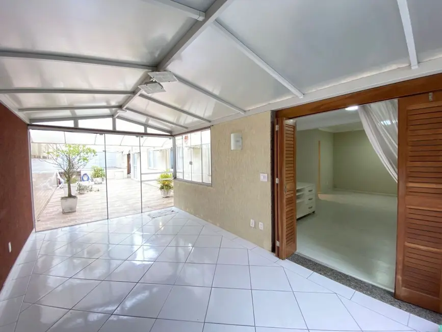 Apartamento com 3 quartos à venda, 260m2 em Centro, Balneario Camboriu - SC - imagem 1 Foto 1 de Apartamento com 3 quartos à venda, 260m2 em Centro, Balneario Camboriu - SC