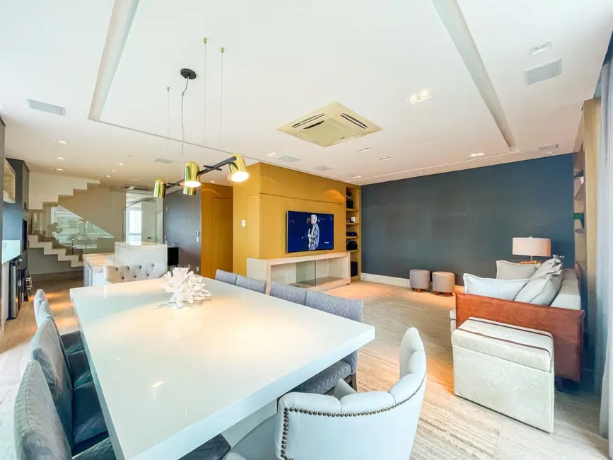 Cobertura com 3 quartos à venda, 251m2 em Centro, Balneario Camboriu - SC - imagem 6 Foto 6 de Cobertura com 3 quartos à venda, 251m2 em Centro, Balneario Camboriu - SC