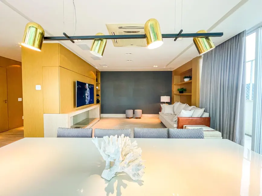 Cobertura com 3 quartos à venda, 251m2 em Centro, Balneario Camboriu - SC - imagem 8 Foto 8 de Cobertura com 3 quartos à venda, 251m2 em Centro, Balneario Camboriu - SC