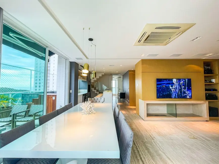 Cobertura com 3 quartos à venda, 251m2 em Centro, Balneario Camboriu - SC - imagem 4 Foto 4 de Cobertura com 3 quartos à venda, 251m2 em Centro, Balneario Camboriu - SC