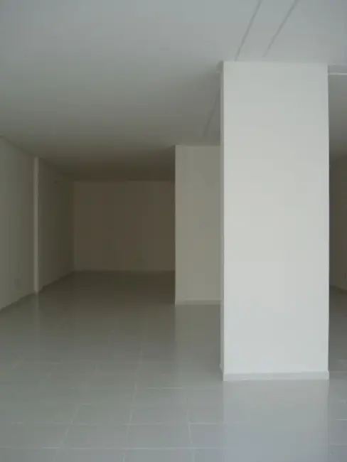 Sala Comercial com 1 quarto à venda, 136m2 em Centro, Balneario Camboriu - SC - imagem 3 Foto 3 de Sala Comercial com 1 quarto à venda, 136m2 em Centro, Balneario Camboriu - SC