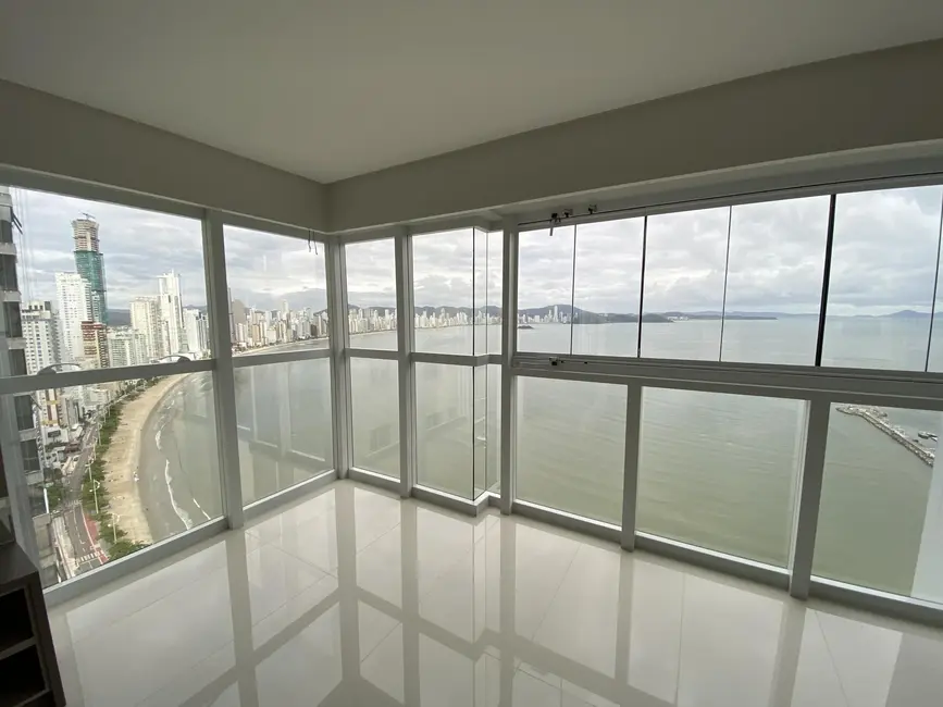 Apartamento com 4 quartos à venda, 237m2 em Centro, Balneario Camboriu - SC - imagem 7 Foto 7 de Apartamento com 4 quartos à venda, 237m2 em Centro, Balneario Camboriu - SC