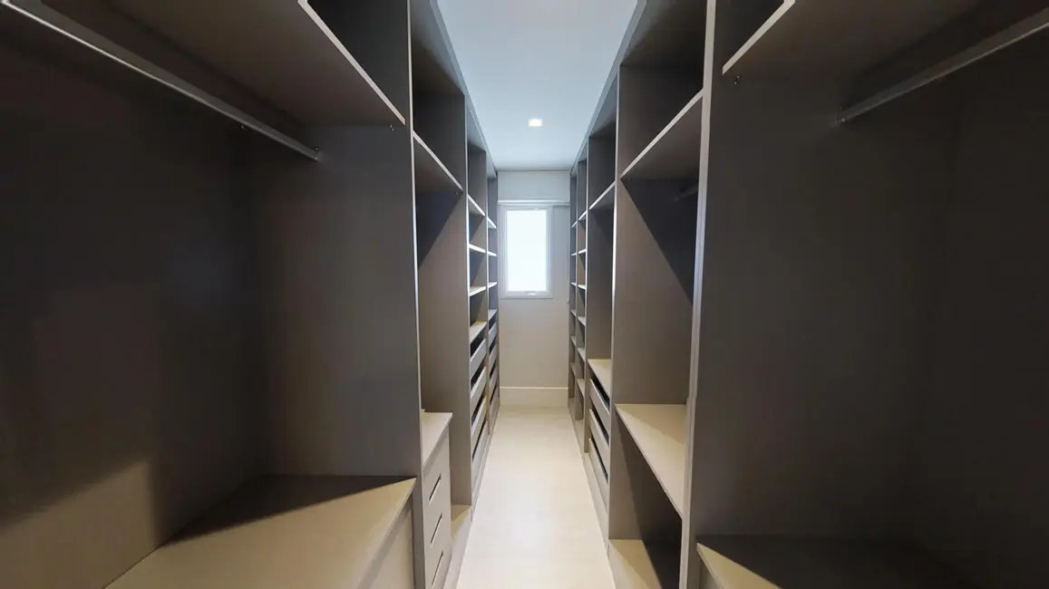 Apartamento com 4 quartos à venda, 237m2 em Centro, Balneario Camboriu - SC - imagem 8 Foto 8 de Apartamento com 4 quartos à venda, 237m2 em Centro, Balneario Camboriu - SC