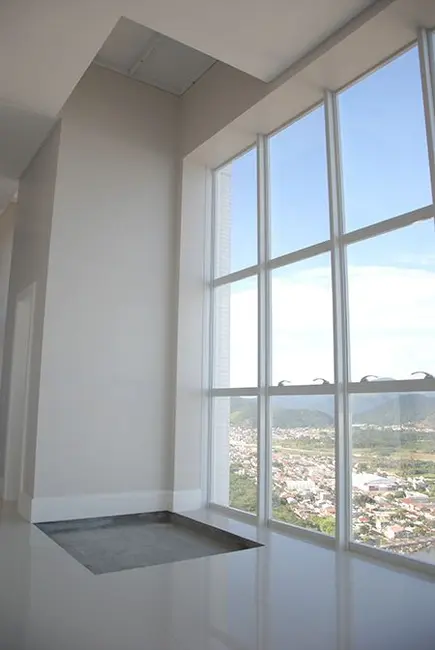 Cobertura com 6 quartos à venda, 490m2 em Centro, Balneario Camboriu - SC - imagem 5 Foto 5 de Cobertura com 6 quartos à venda, 490m2 em Centro, Balneario Camboriu - SC