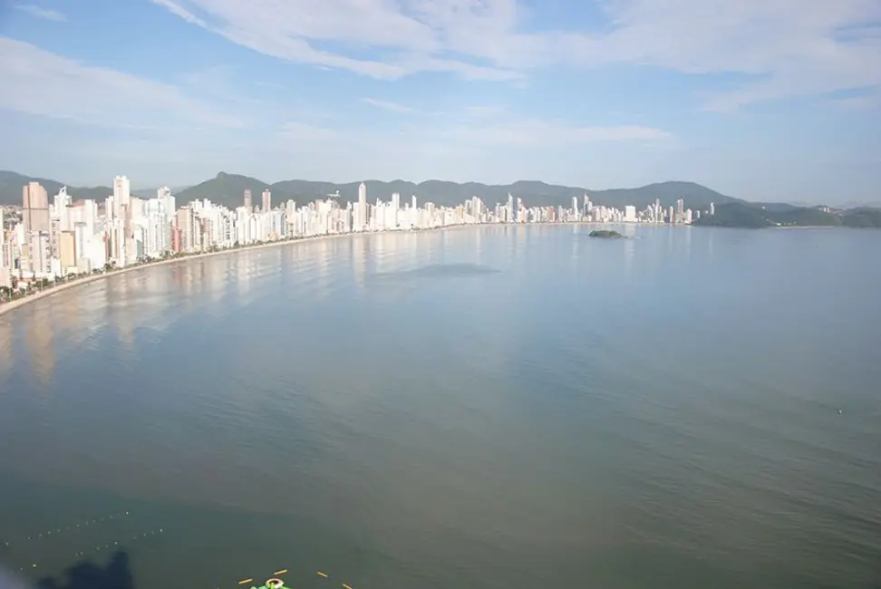 Cobertura com 6 quartos à venda, 490m2 em Centro, Balneario Camboriu - SC - imagem 9 Foto 9 de Cobertura com 6 quartos à venda, 490m2 em Centro, Balneario Camboriu - SC