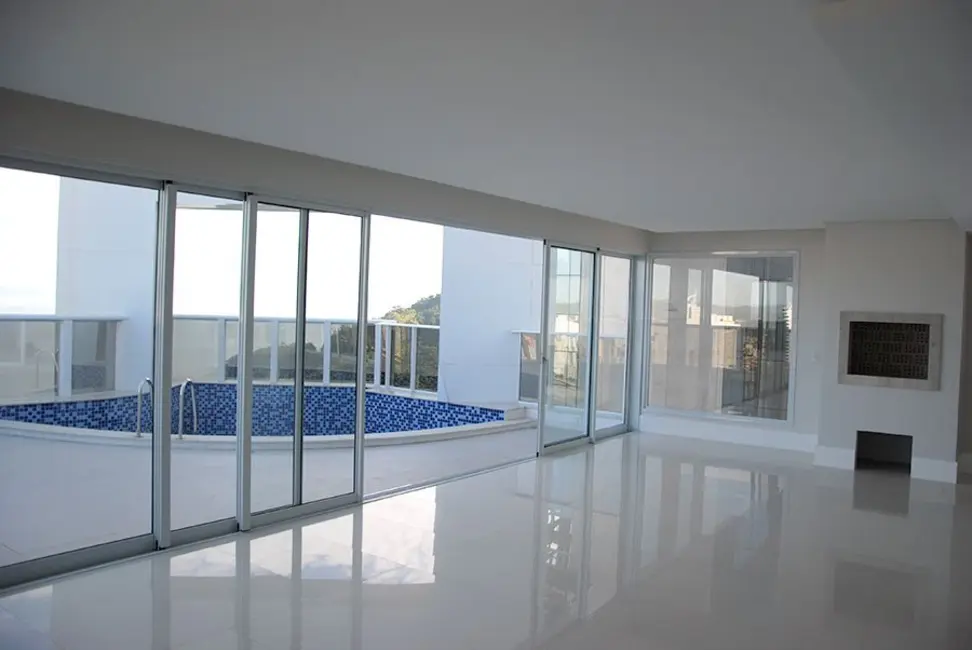 Foto 1 de Cobertura com 6 quartos à venda, 490m2 em Centro, Balneario Camboriu - SC