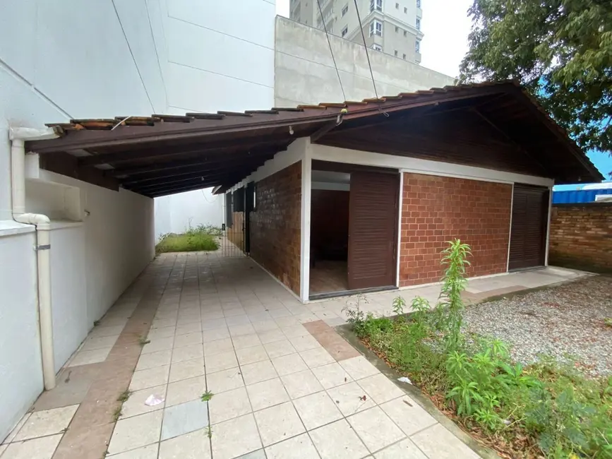 Foto 2 de Casa com 3 quartos à venda, 120m2 em Centro, Balneario Camboriu - SC