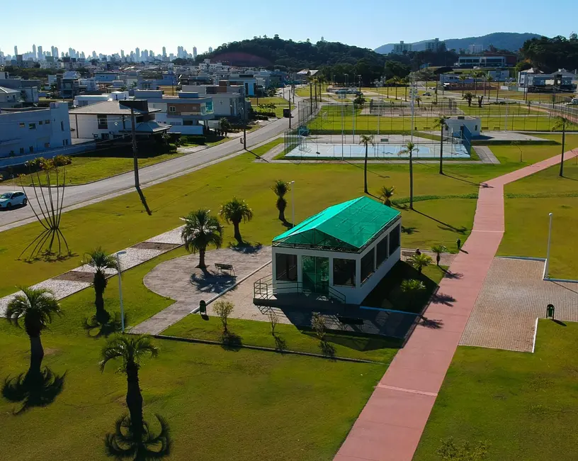 Foto 8 de Casa com 5 quartos à venda, 390m2 em Santa Regina, Camboriu - SC