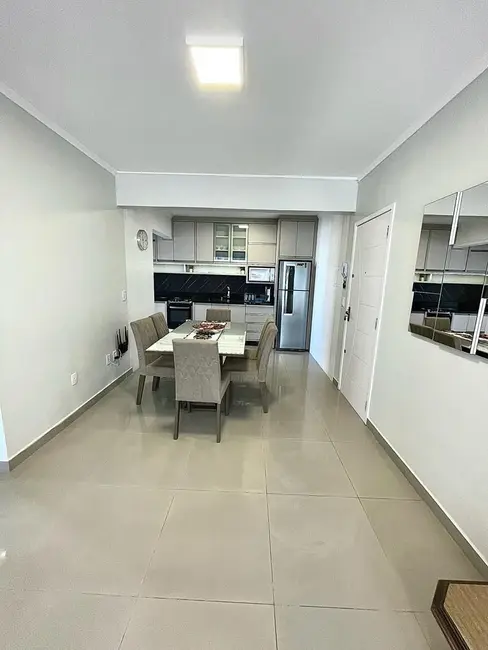 Apartamento com 2 quartos para alugar, 103m2 em Centro, Balneario Camboriu - SC - imagem 4 Foto 4 de Apartamento com 2 quartos para alugar, 103m2 em Centro, Balneario Camboriu - SC
