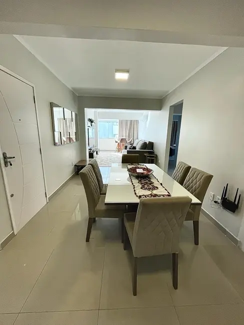 Apartamento com 2 quartos para alugar, 103m2 em Centro, Balneario Camboriu - SC - imagem 3 Foto 3 de Apartamento com 2 quartos para alugar, 103m2 em Centro, Balneario Camboriu - SC