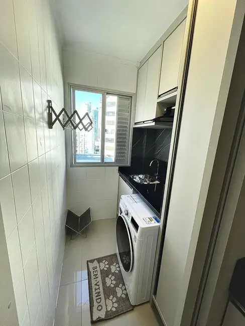 Apartamento com 2 quartos para alugar, 103m2 em Centro, Balneario Camboriu - SC - imagem 6 Foto 6 de Apartamento com 2 quartos para alugar, 103m2 em Centro, Balneario Camboriu - SC