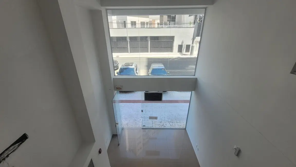 Sala Comercial com 1 quarto à venda, 100m2 em Centro, Balneario Camboriu - SC - imagem 6 Foto 6 de Sala Comercial com 1 quarto à venda, 100m2 em Centro, Balneario Camboriu - SC