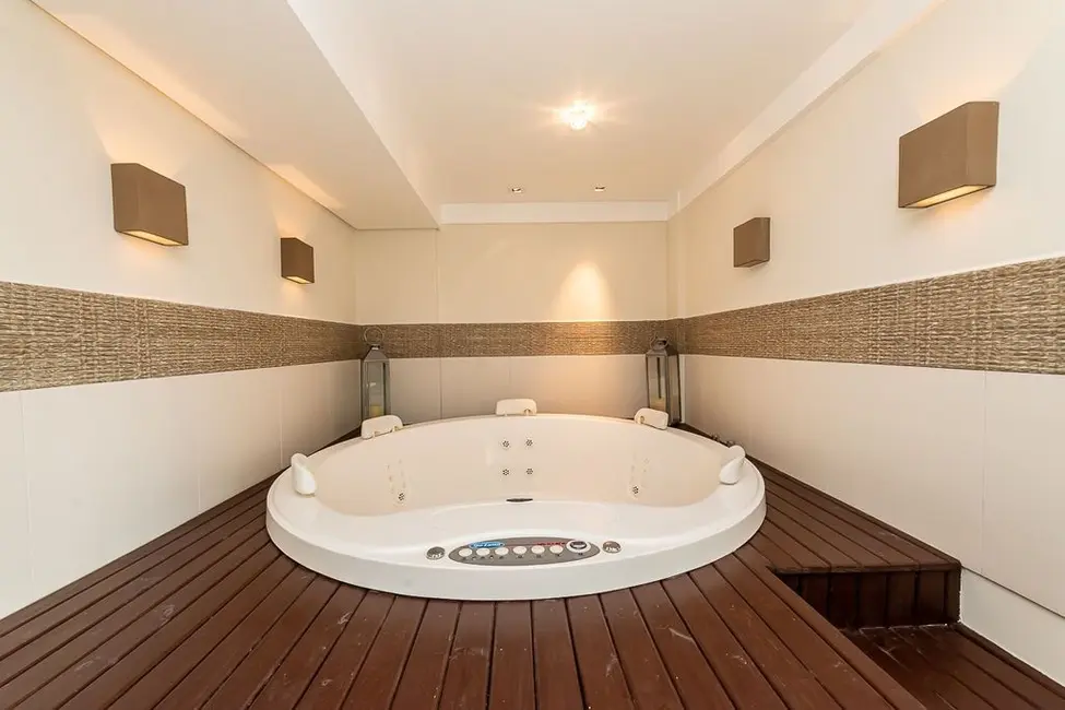 Apartamento com 3 quartos à venda, 130m2 em Centro, Balneario Camboriu - SC - imagem 4 Foto 4 de Apartamento com 3 quartos à venda, 130m2 em Centro, Balneario Camboriu - SC