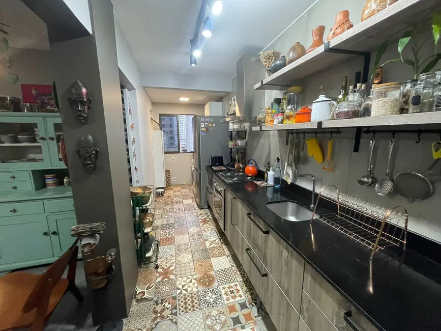 Apartamento com 2 quartos à venda, 74m2 em Centro, Balneario Camboriu - SC - imagem 9 Foto 9 de Apartamento com 2 quartos à venda, 74m2 em Centro, Balneario Camboriu - SC